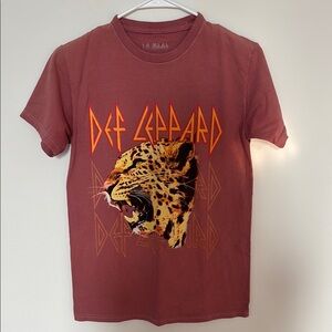 Def Leppard Graphic T-Shirt Size Small